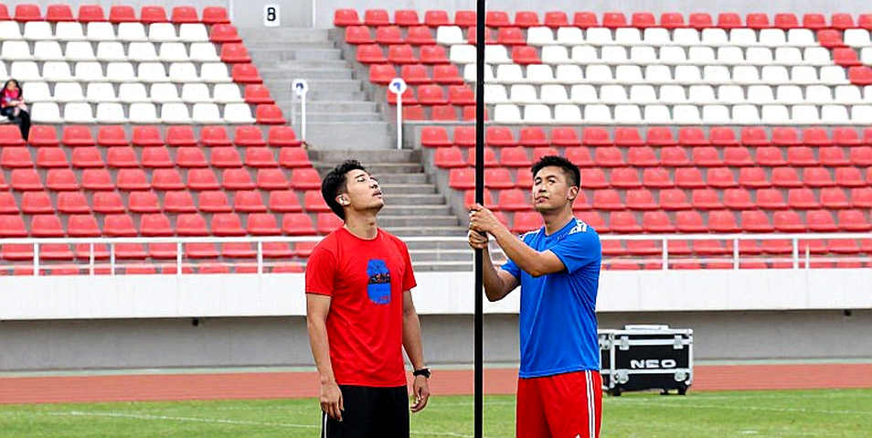 জিদানের প্রথম নব্বই মিনিট, আর তুরস্কের কাচের তৈরি আট জয়