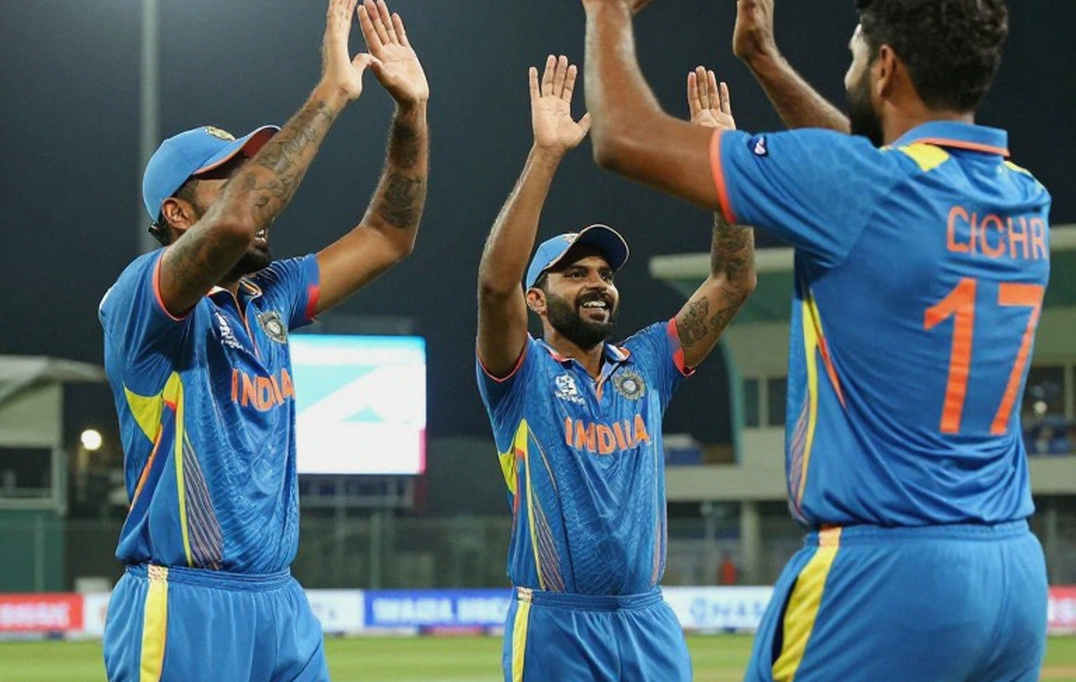 খালি নোটবুক: যখন বিশ্লেষণ ফিরে আসে শূন্য হাতে
